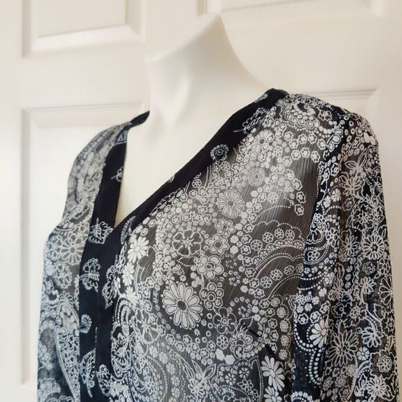 Joe Fresh sheer paisley bell sleeve blouse M - Picture 2 of 8